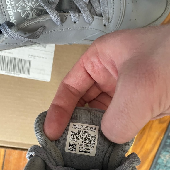 Grey Reebok Sneakers - Picture 5 of 6